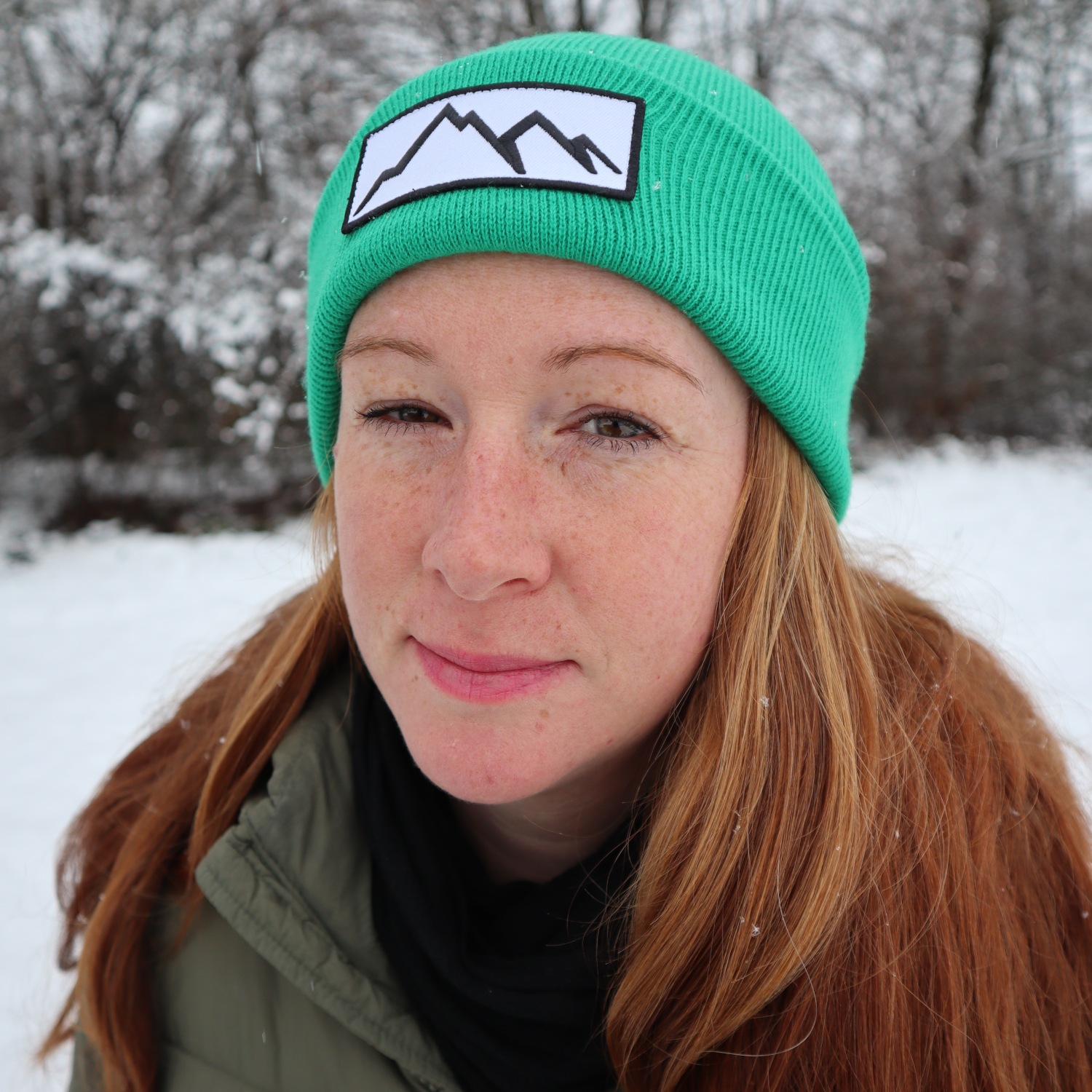Alpsnow Mütze Grün Bergmotiv Urban Outdoor Style